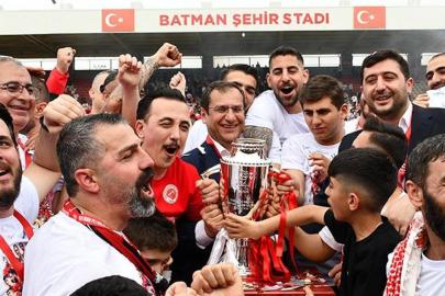 Batman Petrolspor kupasını aldı, hedef Süper Lig
