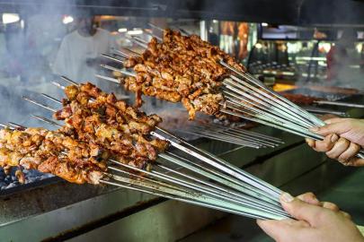 Brezilya'da bir turist bir şiş kebaba 70 bin tl ödedi