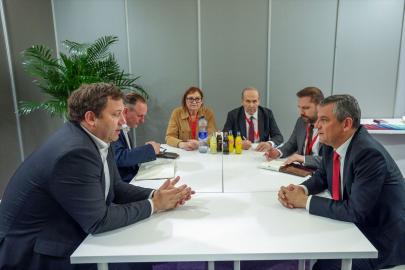 CHP Genel Başkanı Özel, Almanya Sosyal Demokrat Partisi Eş Genel Başkanı Klingbeil ile görüştü