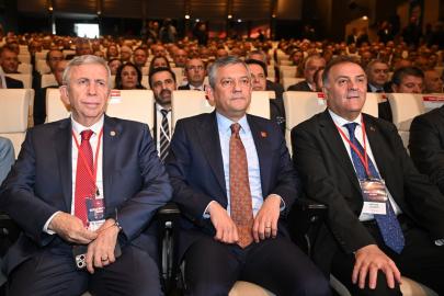 CHP Genel Başkanı Özel, CHP Belediye Başkanları Buluşması'nın kapanışında konuştu Açıklaması