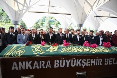 CHP Genel Başkanı Özel, gazeteci yazar Rahmi Yıldırım'ın cenaze törenine katıldı