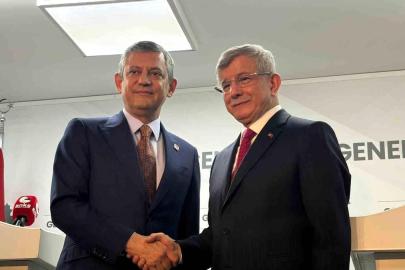 CHP Genel Başkanı Özel: "Türkiye'de Davutoğlu'nun Başbakanlığı döneminde çok kritik bir süreç yaşandı"