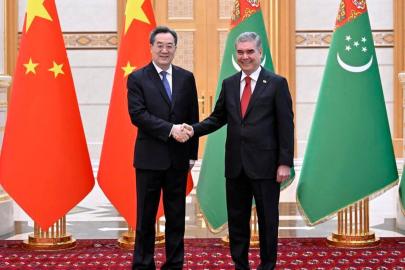 Çin Başbakan Yardımcısı Ding, Türkmenistan Milli Lideri Berdimuhamedov ile Görüştü