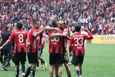 Eskişehirspor: 4 - Kütahyaspor: 0