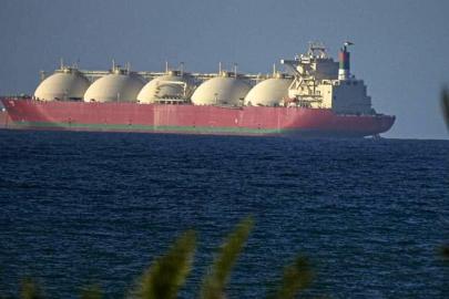 Hürmüz Boğazı'ndan geçişler 'Lübnan nedeniyle' durduruldu