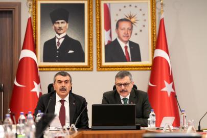 İçişleri ve Milli Eğitim Bakanları, Okullarda Güvenlik Toplantısı Yaptı