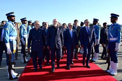 İran heyeti Pakistan'dan ayrıldı