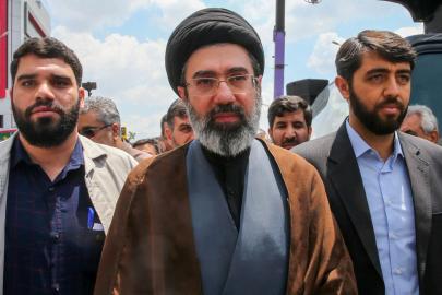 İran'da din adamlarından nükleer fetva için "yeniden değerlendirme" çağrısı