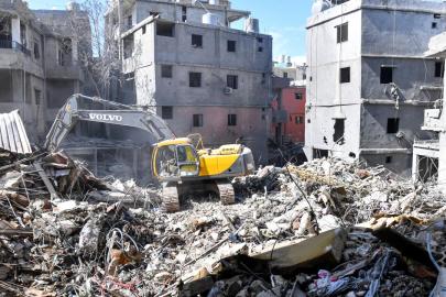 İşgalci İsrail, Lübnan'a saldırılara devam edeceklerini duyurdu