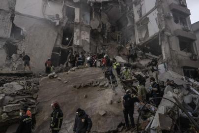 İşgalci saldırılarında klinikleri yıkılan doktorlar: Ameliyata hazırlanıyorduk