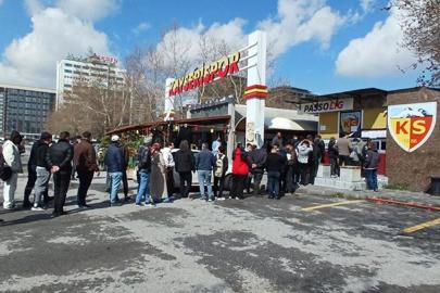 Kayserispor taraftarlarından Fenerbahçe maçının biletlerine büyük ilgi