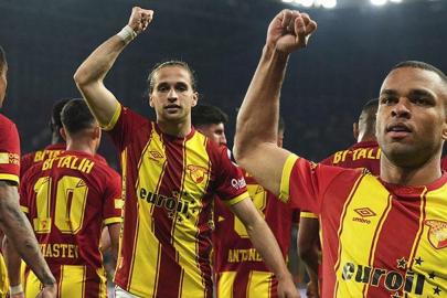 (ÖZET) Juan rekor kırdı! Göztepe evinde rahat kazandı | Göztepe - Antalyaspor maç sonucu: 2-0