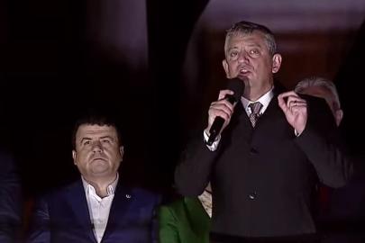 Özgür Özel: Bozbey, Aydın'daki sözde topuklu, topuklayan efe gibi AK Parti'ye sığınmadığı için gözaltında