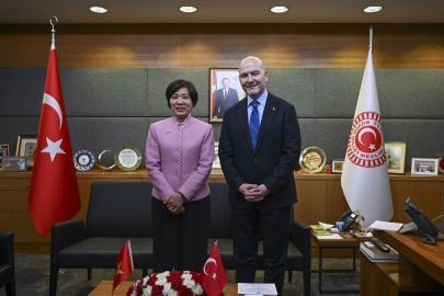 TBMM İçişleri Komisyonu Başkanı Soylu, Vietnam'ın Ankara Büyükelçisi Dang ile görüştü