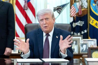 Trump: "ABD, İran'dan hızlı bir şekilde çıkacak ve gerekirse geri dönecek"