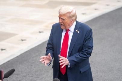 Trump'tan Papa'ya sert eleştiri: 'İran'ın nükleer silaha sahip olmasını sorun etmeyen bir Papa istemiyorum'