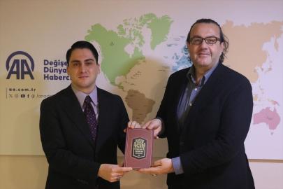 Ülkü Ocakları İzmir İl Başkanı Burak Kılıç, AA'nın kuruluşunun 106. yılını kutladı