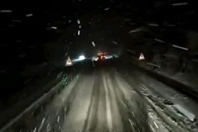 Ani kar yağışı nedeniyle bazı yollar ulaşıma kapatıldı