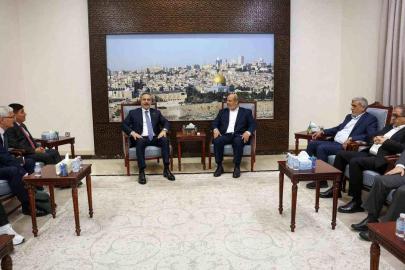 Bakan Fidan, Katar Başbakan Yardımcısı ve Savunma Bakanı Al Thani ile bir araya geldi