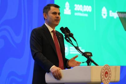 Bakan Kurum: Deprem bölgesinde 2 yılda bir ülke büyüklüğünde yerleşim inşa ettik