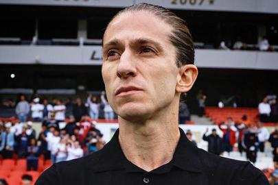 Beşiktaş'ın istediği Filipe Luis'in yeni takımı belli oldu! 2 yıllık sözleşmeye imza...