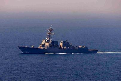 CENTCOM: "İran'a yönelik ablukada 58 geminin rotası değiştirildi, 4 gemi etkisiz hale getirildi"