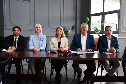 CHP Muğla Milletvekili Derici ile Parti Meclisi Üyesi Seyhan, Bilecik'te gazetecilerle buluştu