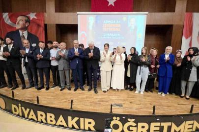 CHP ve YRP'den ayrılan 100 kişi AK Parti'ye katılı