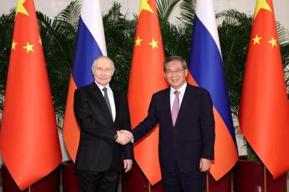 Çin Başbakanı Li, Rusya Devlet Başkanı Putin ile Görüştü