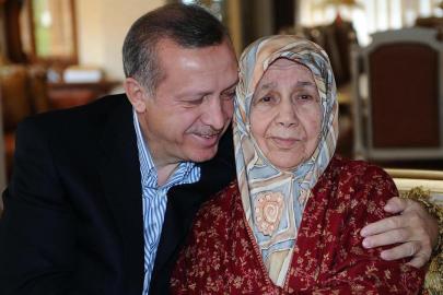 Cumhurbaşkanı Erdoğan'dan Anneler Günü mesajı
