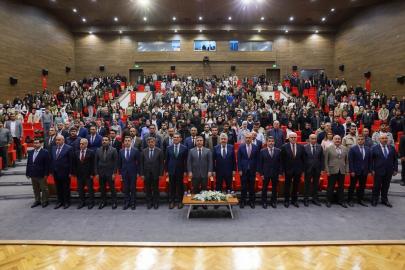 Erzincan'da "Teknoloji Konuşmaları" konferansı düzenlendi