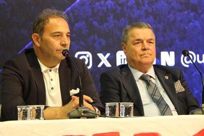 Fuat Çapa Samsunspor'un ilk transferini açıkladı! 2.03 boyunda santrfor...