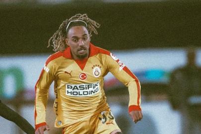 Galatasaray'da Sacha Boey'un kaderi, Okan Buruk'un ellerinde! Haber bekliyor