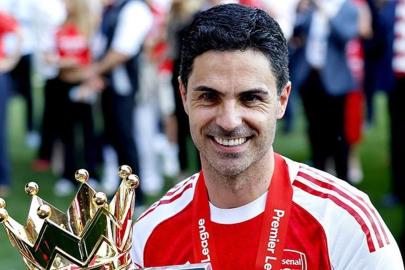 İngiltere'de sezonun en iyi teknik direktörü Mikel Arteta
