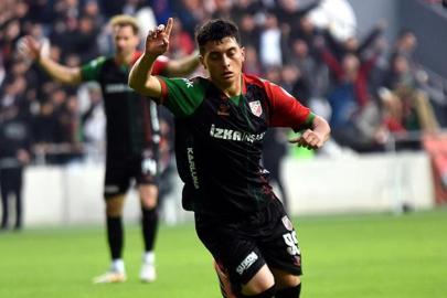 Karşıyaka'nın yeni gözdeleri Berat ve Selim