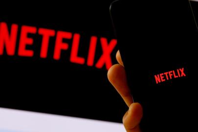 Netflix'e dava: Bağımlılık için tasarlanıyor, çocukların verileri kar amacıyla toplanıyor