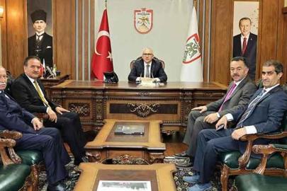 Sivasspor’da yeni yönetim arayışı sürüyor