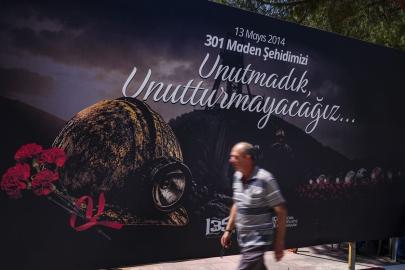 Soma'da 301 madenci için anma yürüyüşü