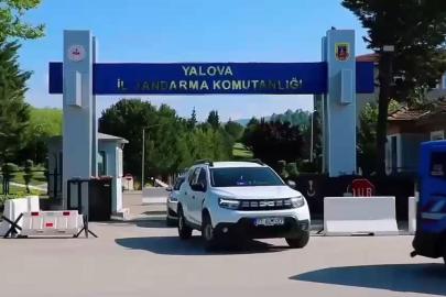 Yalova'da Kaçak Göçmenleri Yurt Dışına Kaçırmak İsteyen Organizatörlere Operasyon: 3 Tutuklama