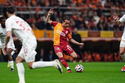 Yunus Akgün, Galatasaray ile ligde dalya dedi