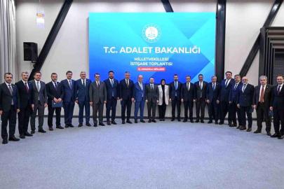 Adalet Bakanı Gürlek, İç Anadolu Bölgesi Milletvekilleriyle bir araya geldi