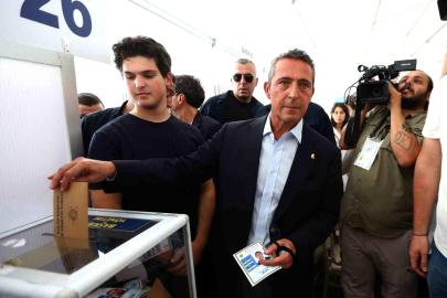 Ali Koç: "Fenerbahçe'nin yeni lideri kim olacaksa onun etrafında camianın birleşmesini diliyorum"