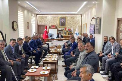 Arpaçay'da değerlendirme toplantısı: Kaymakam Akköz muhtarların taleplerini dinledi