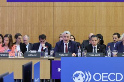 Bakan Bolat, OECD Bakanlar Konseyi Toplantısı'nda Türkiye'yi Temsil Etti