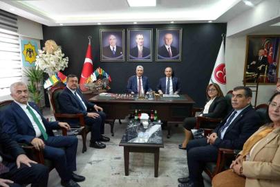 Bakan Bolat'tan MHP Gaziantep İl Başkanı Kılıç'a hayırlı olsun ziyareti