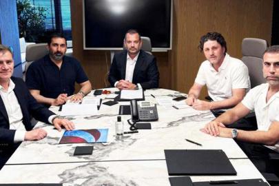 Fatih Tekke onay verdi, Süper Lig'in iki yıldızı Trabzonspor'a doğru...