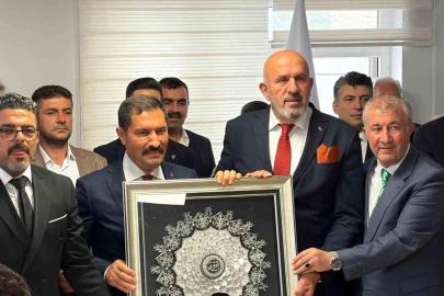 Hatay Valisi Mustafa Masatlı'ya "Yılın Valisi" ödülü verildi