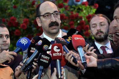 Özgür Özel'in "iğrenç bıyıklı" sözlerine Atakan Sönmez'den yanıt