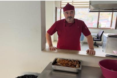 Hakkari’de örnek davranış: Yemekler çöpe değil hayvanlara