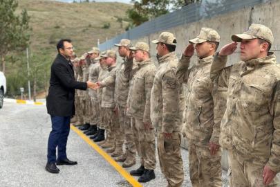 Refahiye Kaymakamı Taşkıran’dan jandarma karakoluna ziyaret